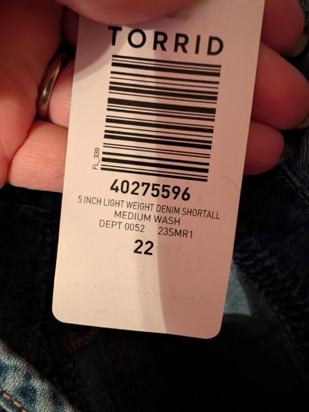 Torrid 5" Light Weight Denim Short Overalls ~ 22 NWT - Picture 3 of 3